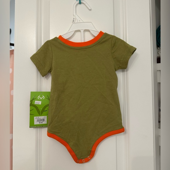 NEW NWT RealTree Onsie - Picture 3 of 3
